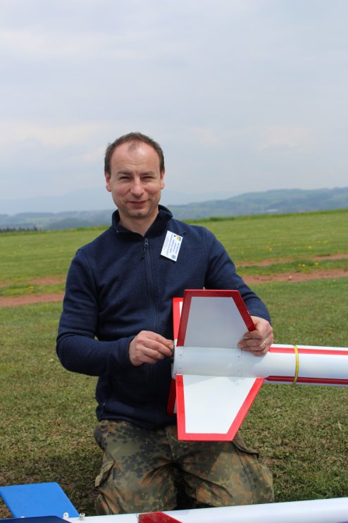 img_8612 michal krizek pri praci